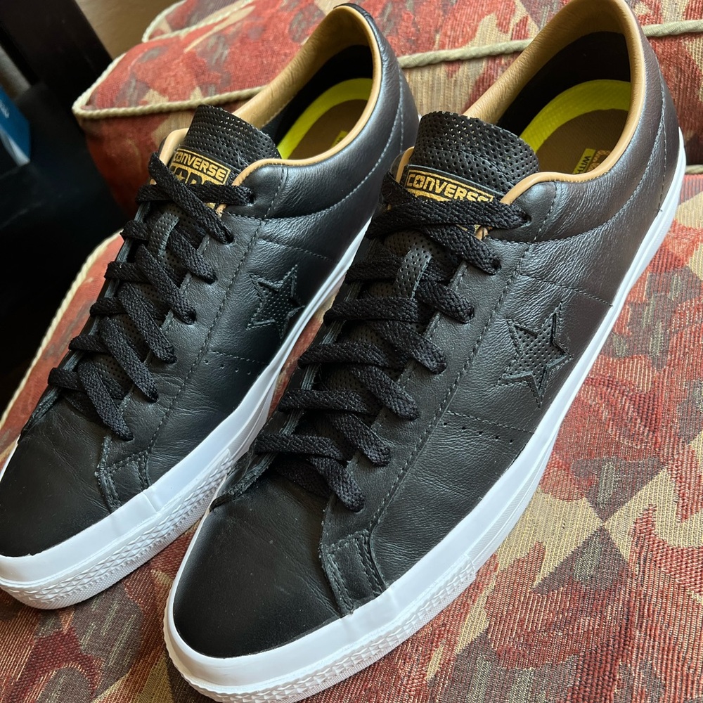 Converse One Star Cons Ox Black Leather Low Top Mens Classic Sneakers. Size 13.